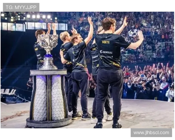 FPX在挑战者杯积分榜中以53分稳居首位展现强劲实力