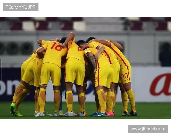 杨娜专访：从绿茵场到人生舞台的足球旅程回顾与展望