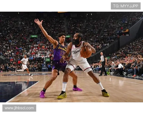 2021年快船与湖人激战回顾:洛杉矶德比的巅峰对决与精彩瞬间 2021年快船与湖人激战回顾:洛杉矶德比的巅峰对决与精彩瞬间