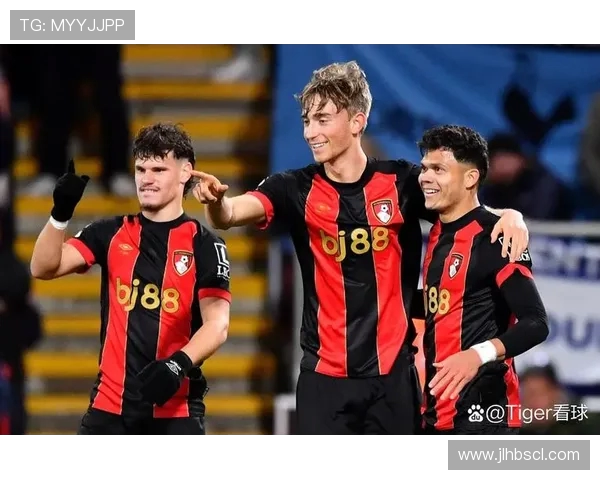 西汉姆联迎战伯恩茅斯期待主场全取三分争夺英超积分榜上游位置