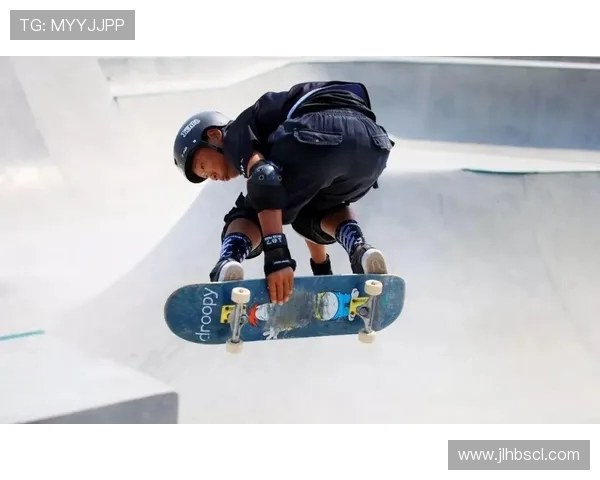 南京极限运动嘉年华滑板队速度表现精彩点评与赛事回顾