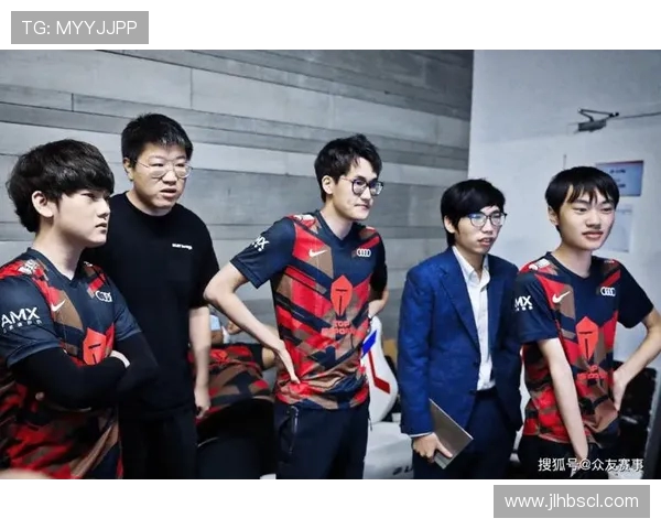 武汉滑板队默契配合分析与其他队伍的对比研究