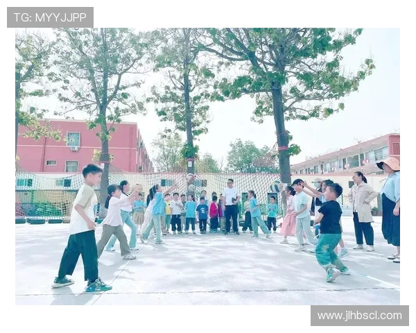 科学排球团队协作训练方法探索与实践提升团队默契与竞技水平 科学排球团队协作训练方法探索与实践提升团队默契与竞技水平