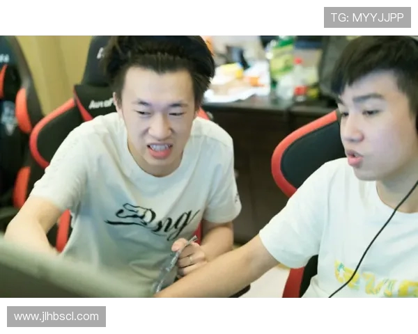 RNG在高校联赛中的表现分析与状态评估探讨 RNG在高校联赛中的表现分析与状态评估探讨