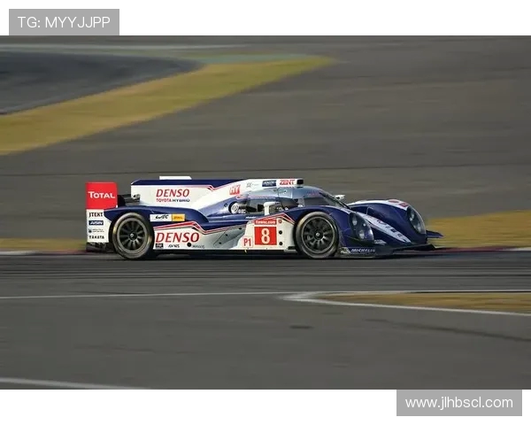 上海足球队在世界锦标赛中的拼搏历程与荣耀时刻回顾